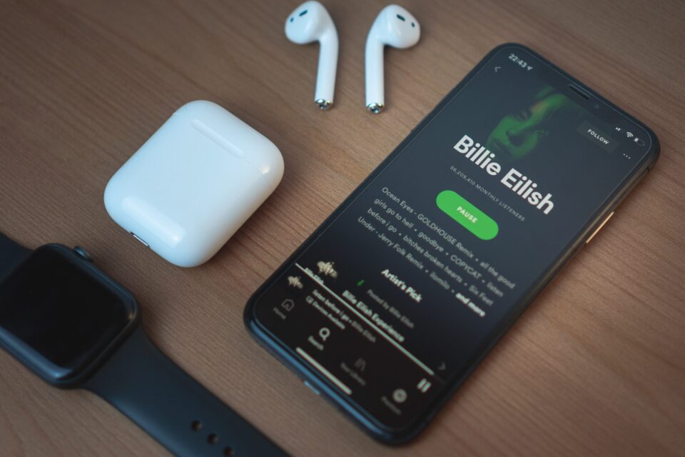 spotify-music-on-iphone